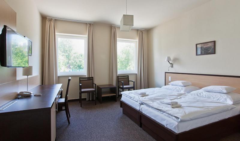 Double or Twin Room image 2