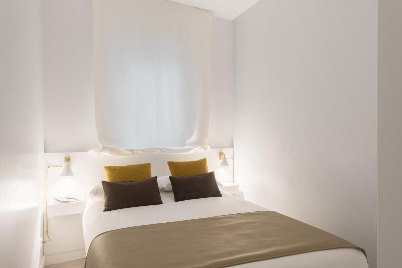Two-Bedroom Apartment (6 Adults) image 3