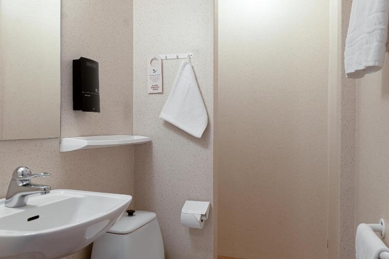 Small Double Room image 2