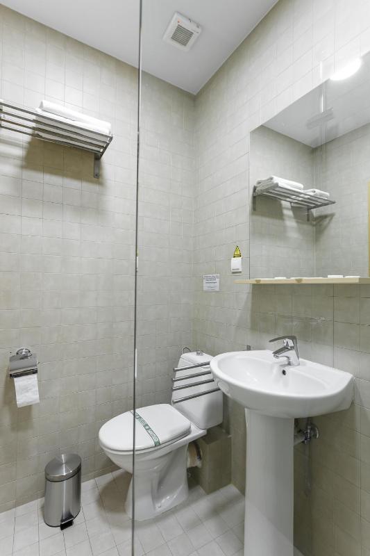 Double Room with Private Bathroom image 1