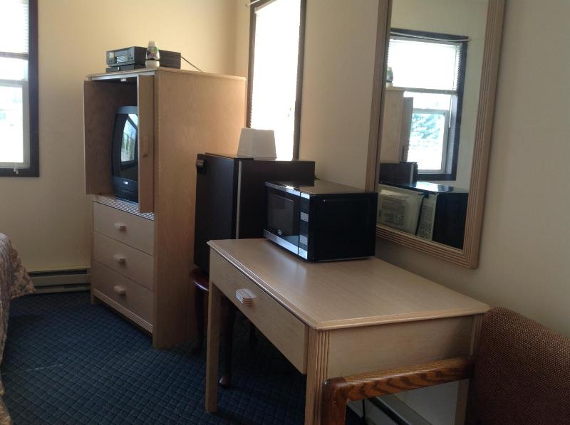 King Double Room image 3