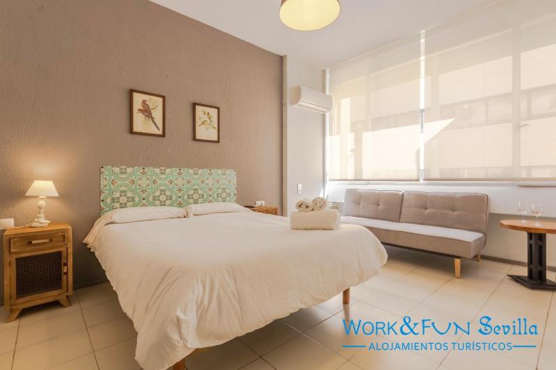 Apartamento La Campana en Centro Sevilla - image 1