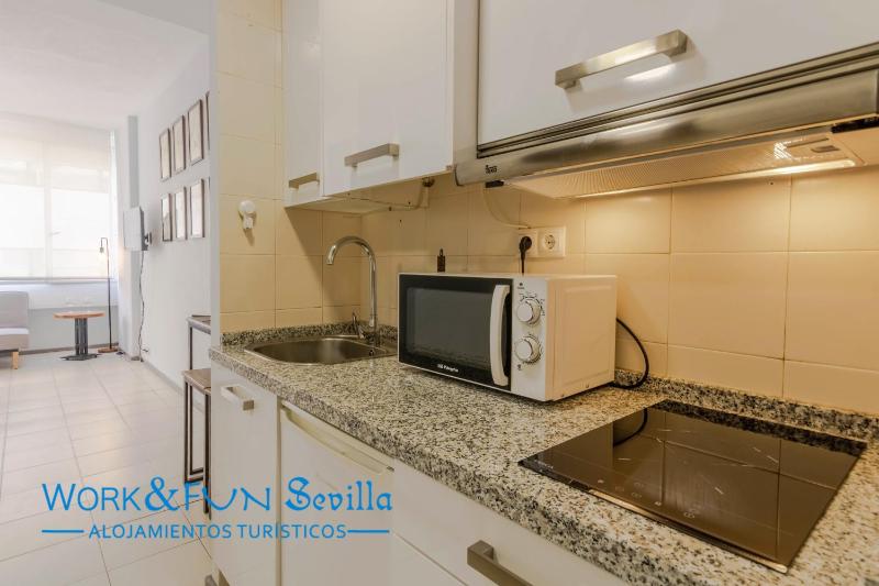 Apartamento La Campana en Centro Sevilla - image 11