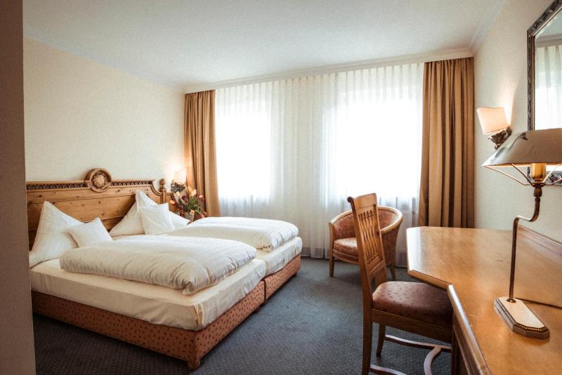 Double Room image 2