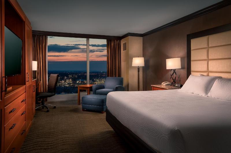 Deluxe Room with King Bed Non-smoking image 1