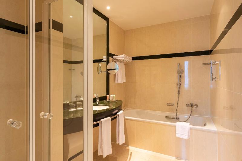 Royal Arches Suite image 2