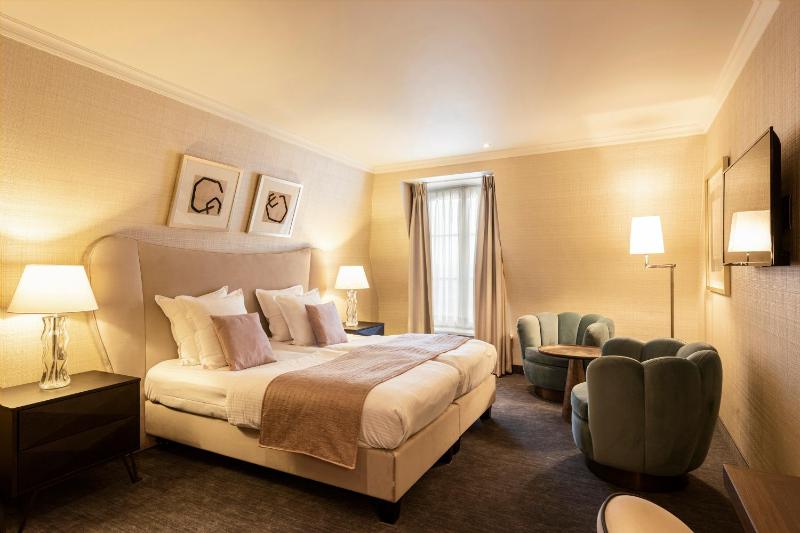 Superior Double Room image 4
