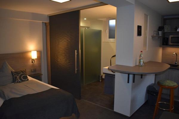 Deluxe Single Room image 1