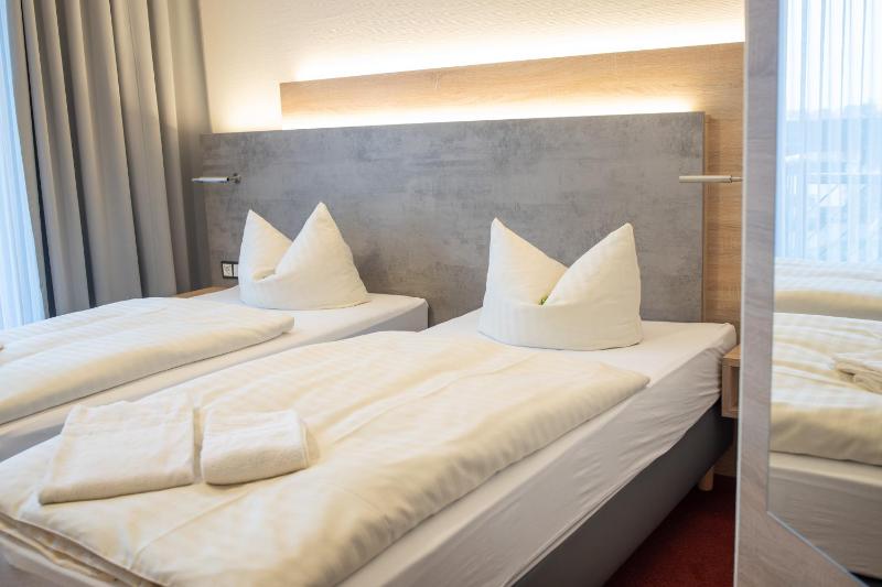 Single Room image 1