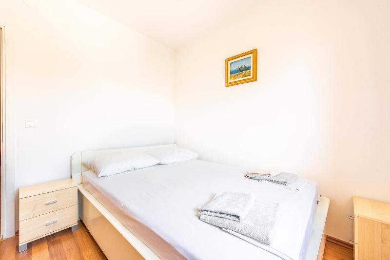Apartment Damir - image 12