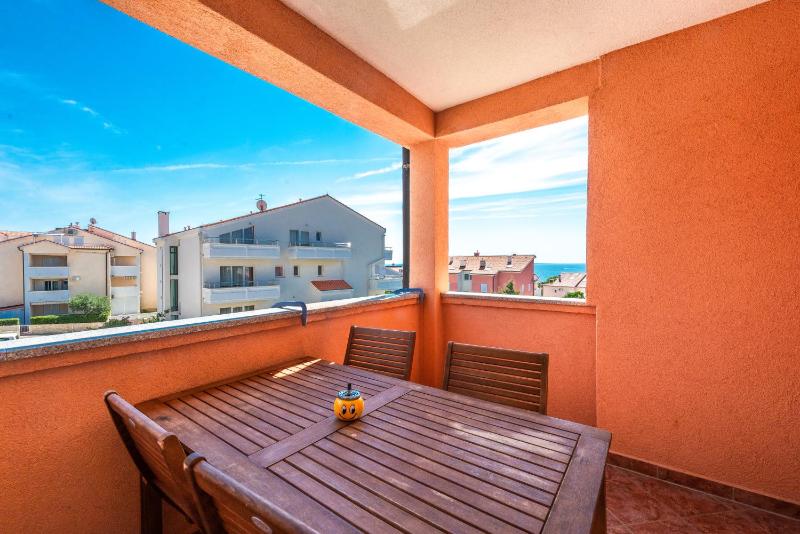 Apartment Damir - image 1