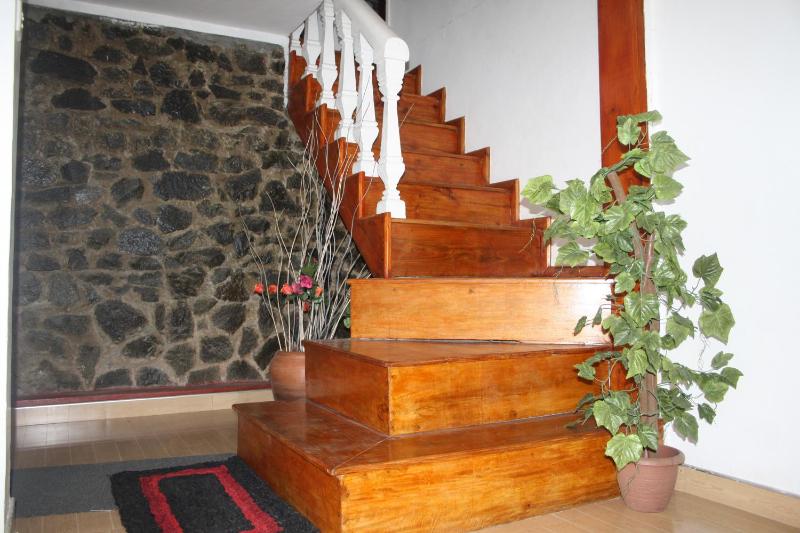 Bezel Bungalow Nuwara Eliya - image 18