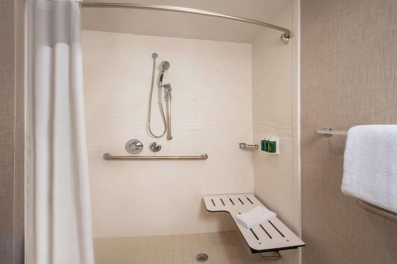 Mobility Accessible Two Bedroom Suite - Queen in Each - Roll-In Shower image 2