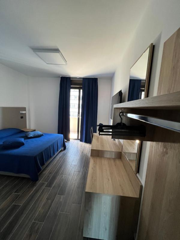 Tiby Hotel - image 28