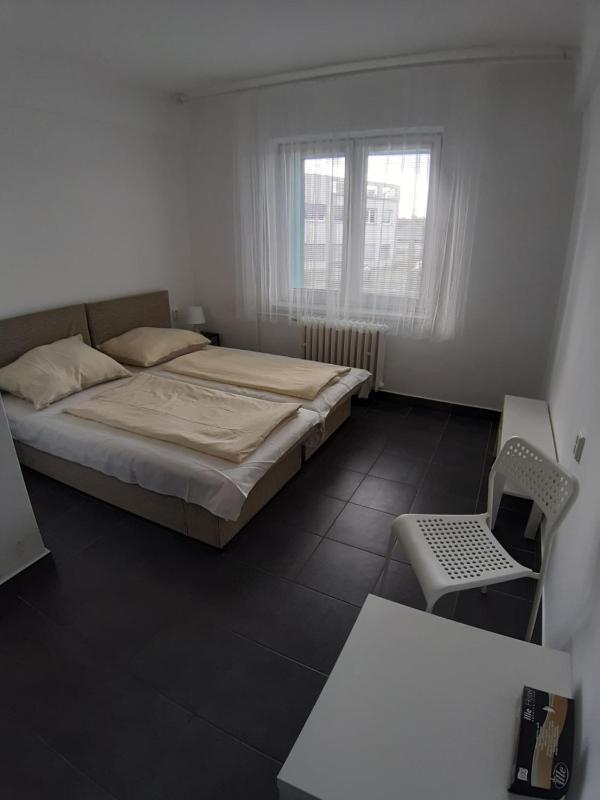 Double Room with Private Bathroom image 1