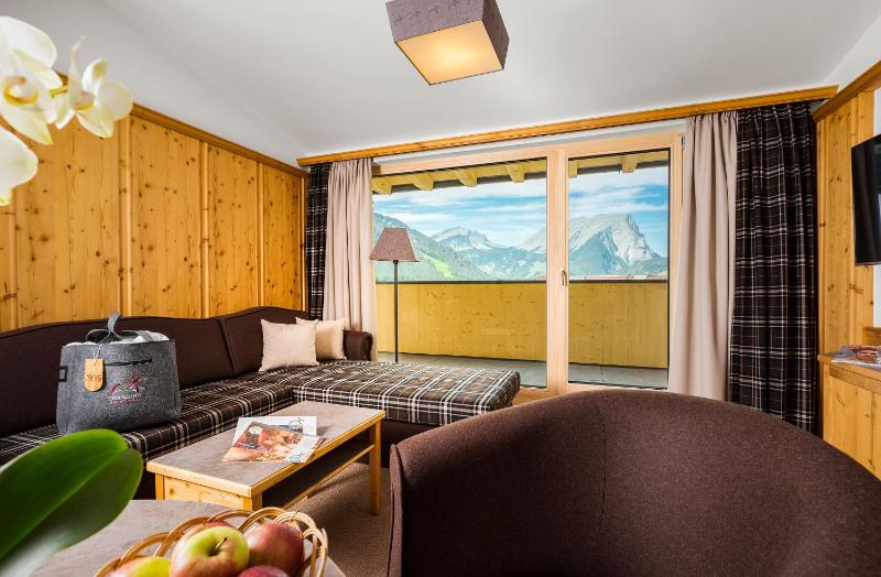 Suite with Balcony image 2