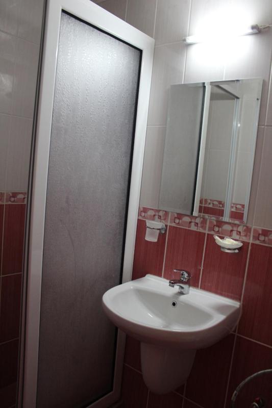 Triple Room with Balcony image 4