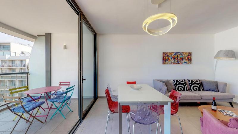 Brigth 3BR in Florentin's Complex by HolyGuest - image 11