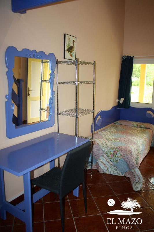 Quadruple Room with Garden View image 3