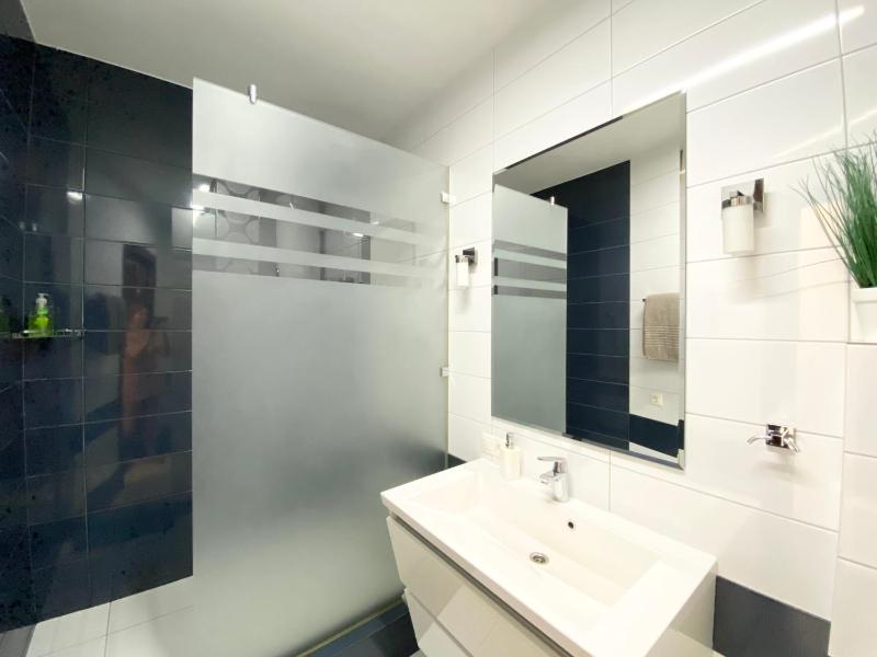 Most City Center Studio Apartment - image 8