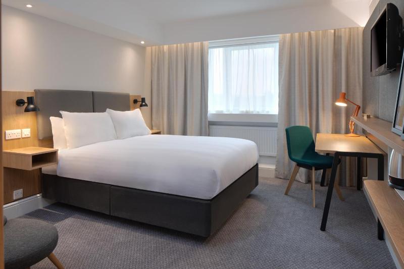 Standard Room image 3
