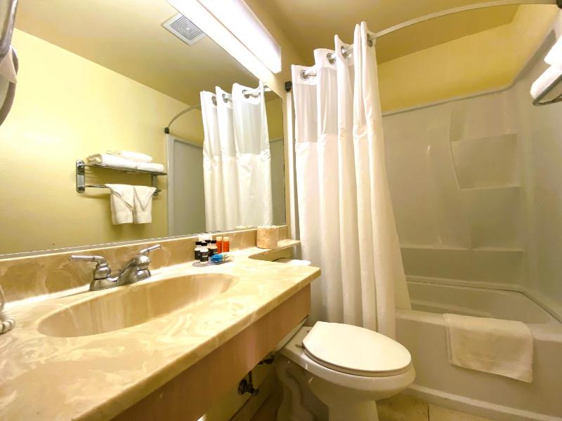 2 King Beds, One-Bedroom, Suite, Non-Smoking image 3