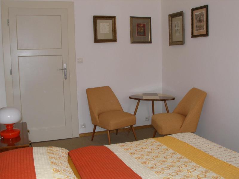 Double Room with Shared Bathroom image 3