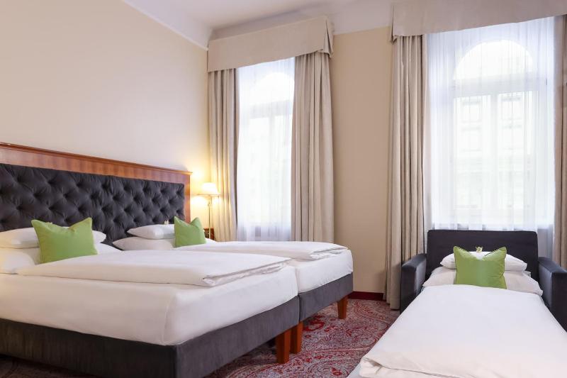 Classic Double or Twin Room with extra bed