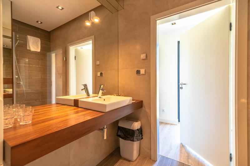 Two-Bedroom Apartment with Terrace image 4