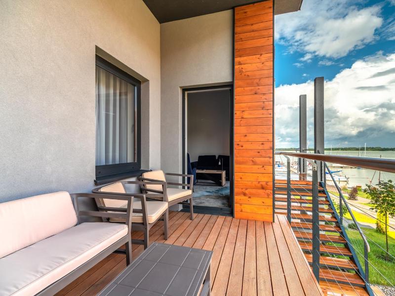 Deluxe Apartment with Terrace image 2