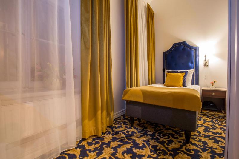 Standard Single Room image 2