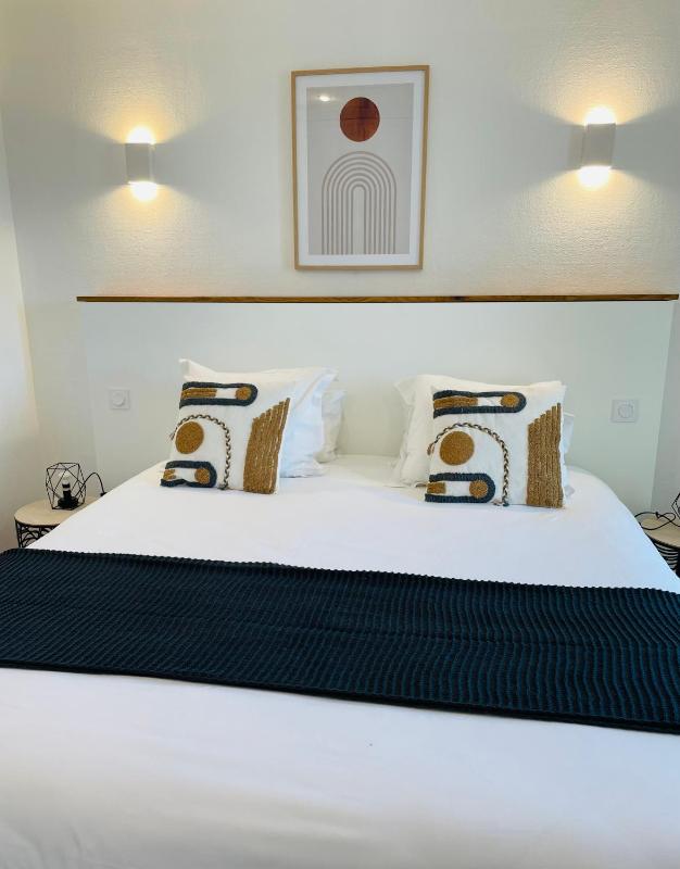 Superior Double Room image 1