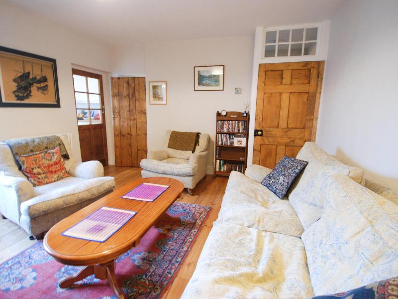 2 Ashby Place - image 7