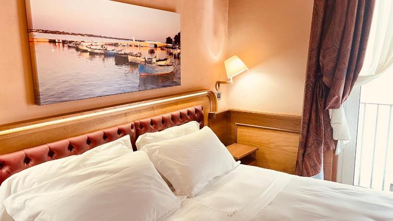 Smart Double Room image 1