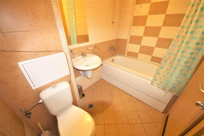  Deluxe One-Bedroom Apartment with Pool View  image 2