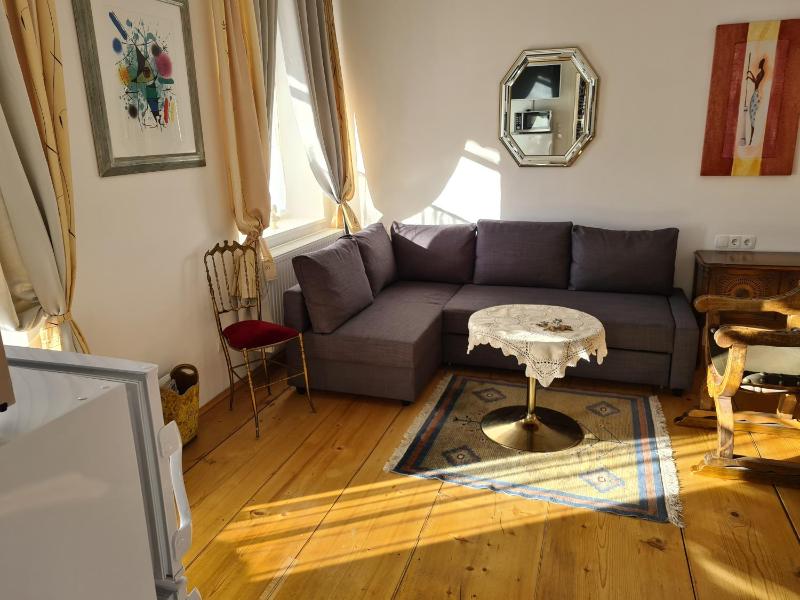 Apartment with Mountain View image 4