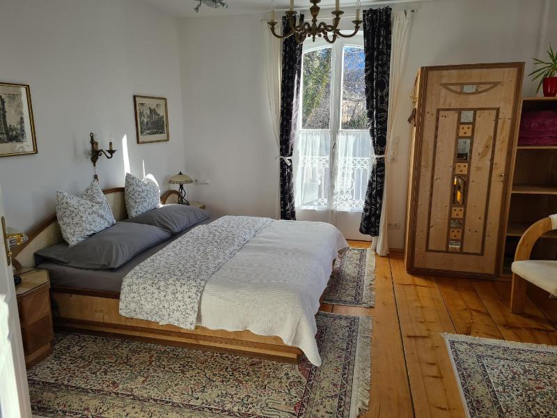 Apartment with Mountain View image 3