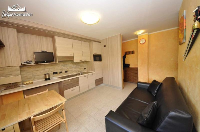 Baita Carosello Apt 4 by Livigno Accomodation - image 6