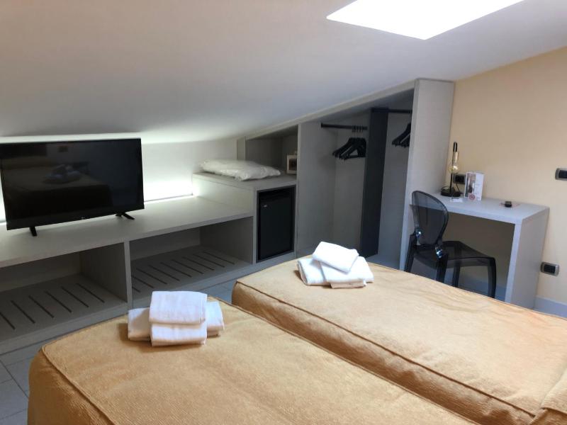 Hotel Tirrenia - image 24