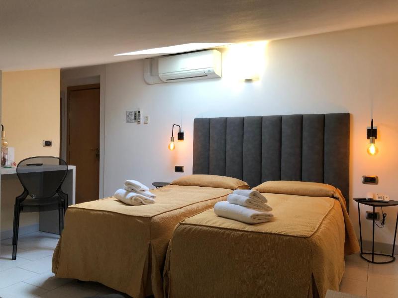 Hotel Tirrenia - image 11
