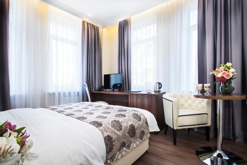 Standard Double Room image 4