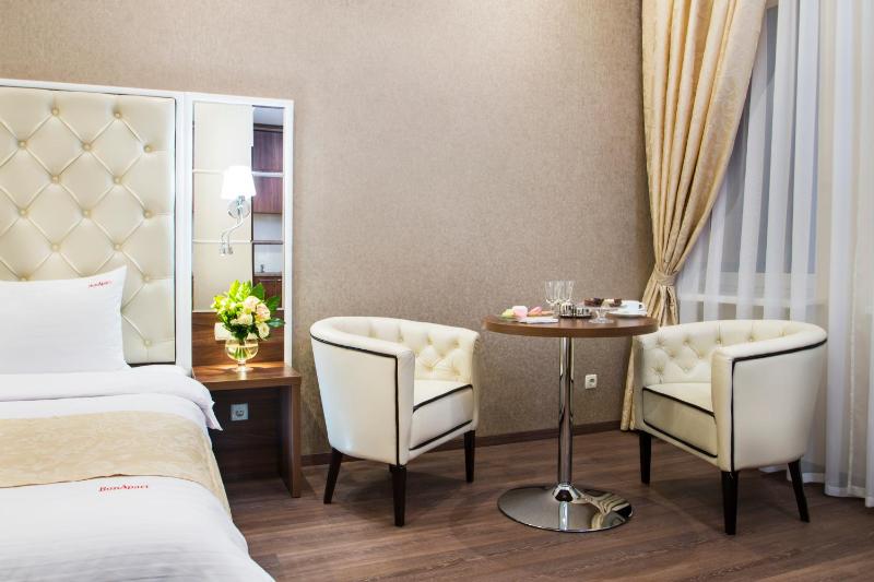 Junior Suite image 3