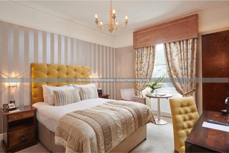 Double Room image 1