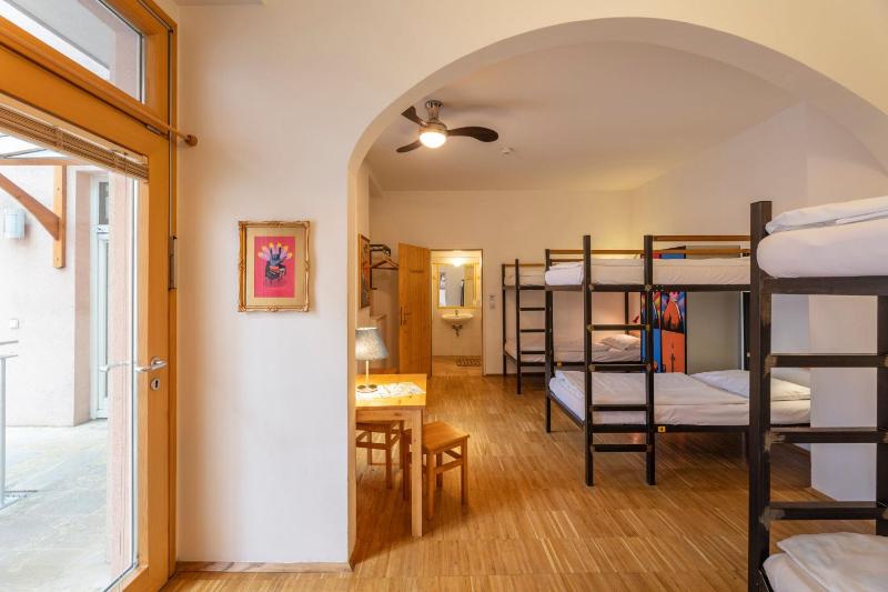 Bunk Bed in Mixed Dormitory Room image 3