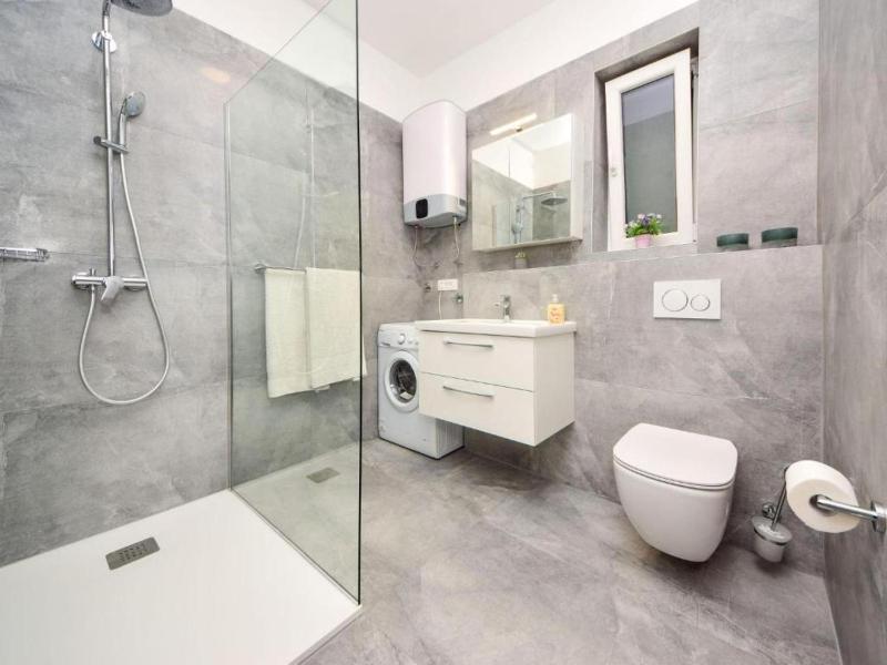 Holiday Apartement Marija Supetar with private pool - image 33