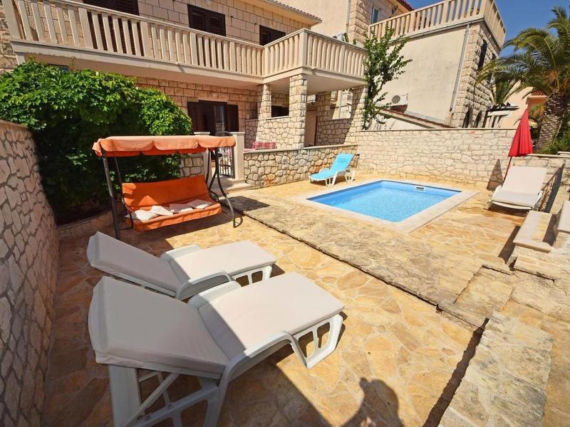 Holiday Apartement Marija Supetar with private pool - image 11