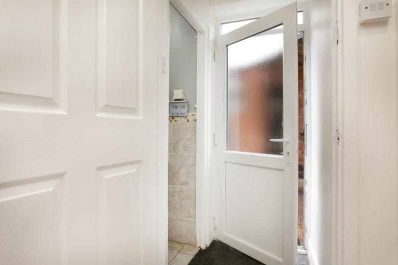 Nottingham Top Serviced Home - Chayil Experts - image 49
