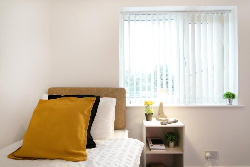 Nottingham Top Serviced Home - Chayil Experts - image 10