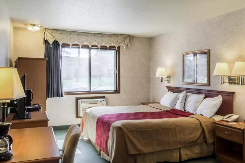 King Room - Non-Smoking image 1