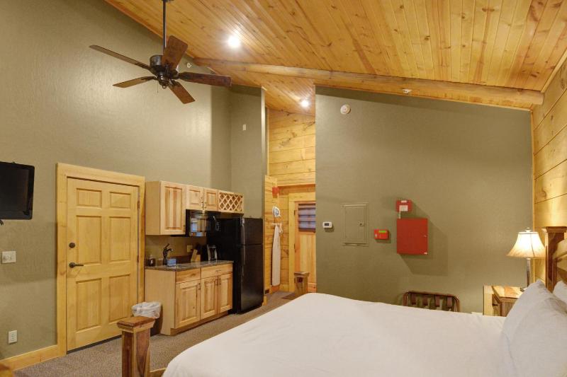 One-Bedroom Chalet image 3